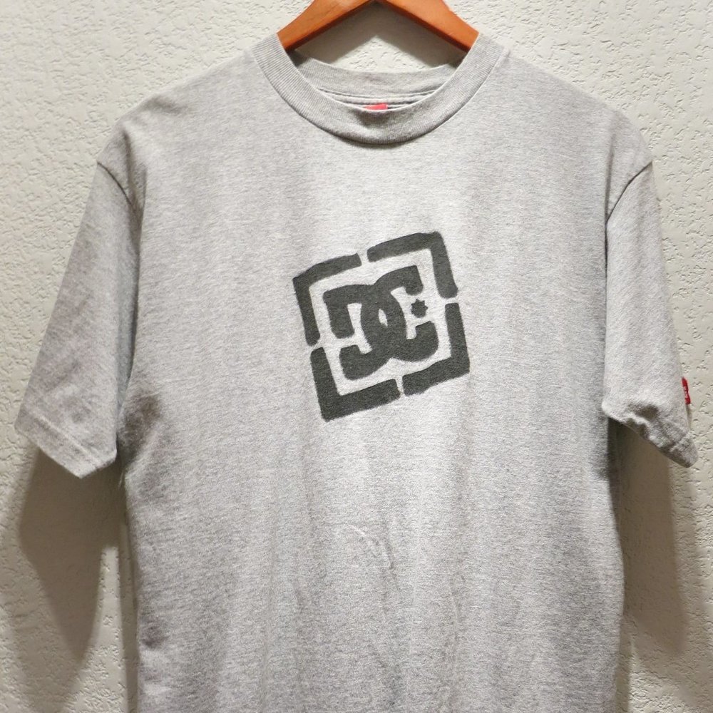 DC Vintage Skate T-Shirt, Medium, Gray